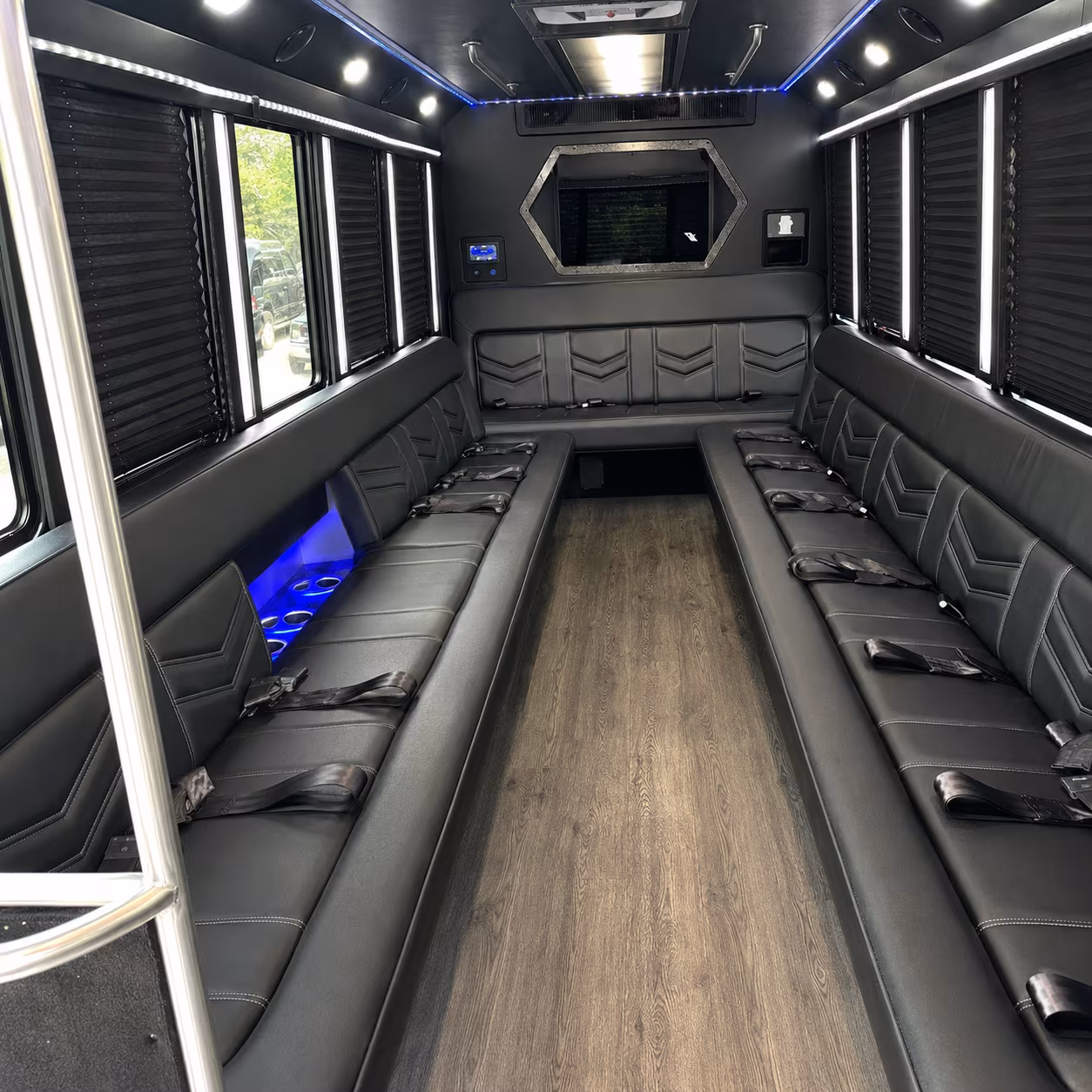 Mobile Winery Tour & Pub Crawl Transportation party bus exterior