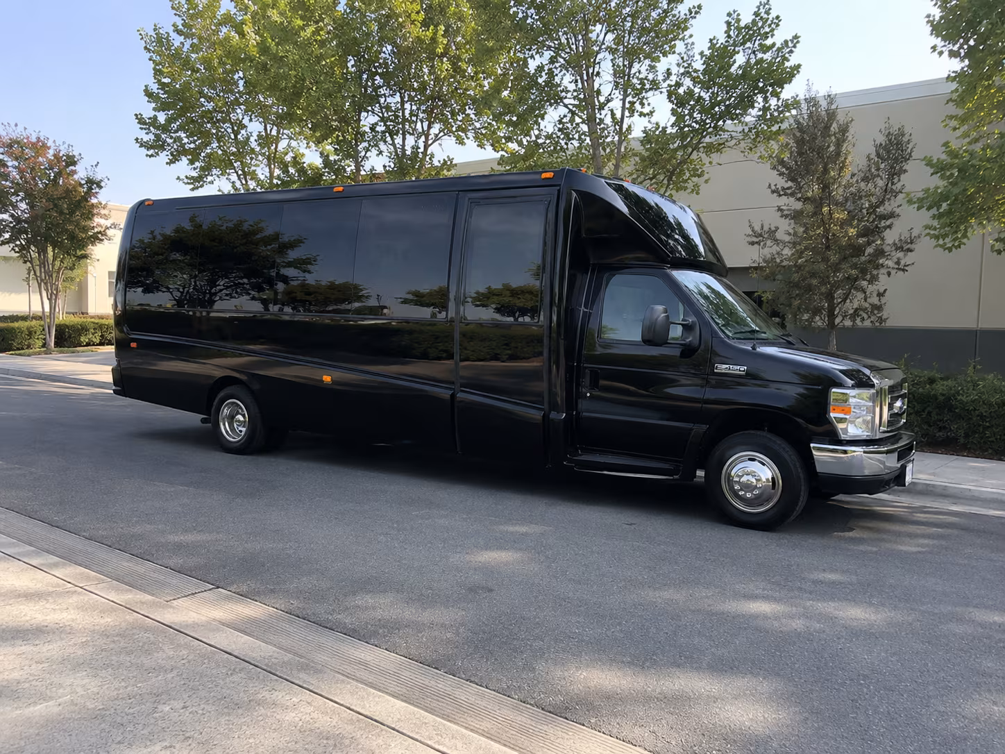 Mobile Winery Tour & Pub Crawl Transportation route planning