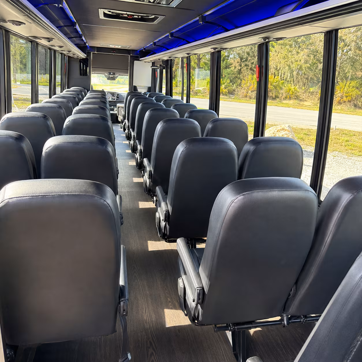 New Orleans Airport Shuttles & Transportation